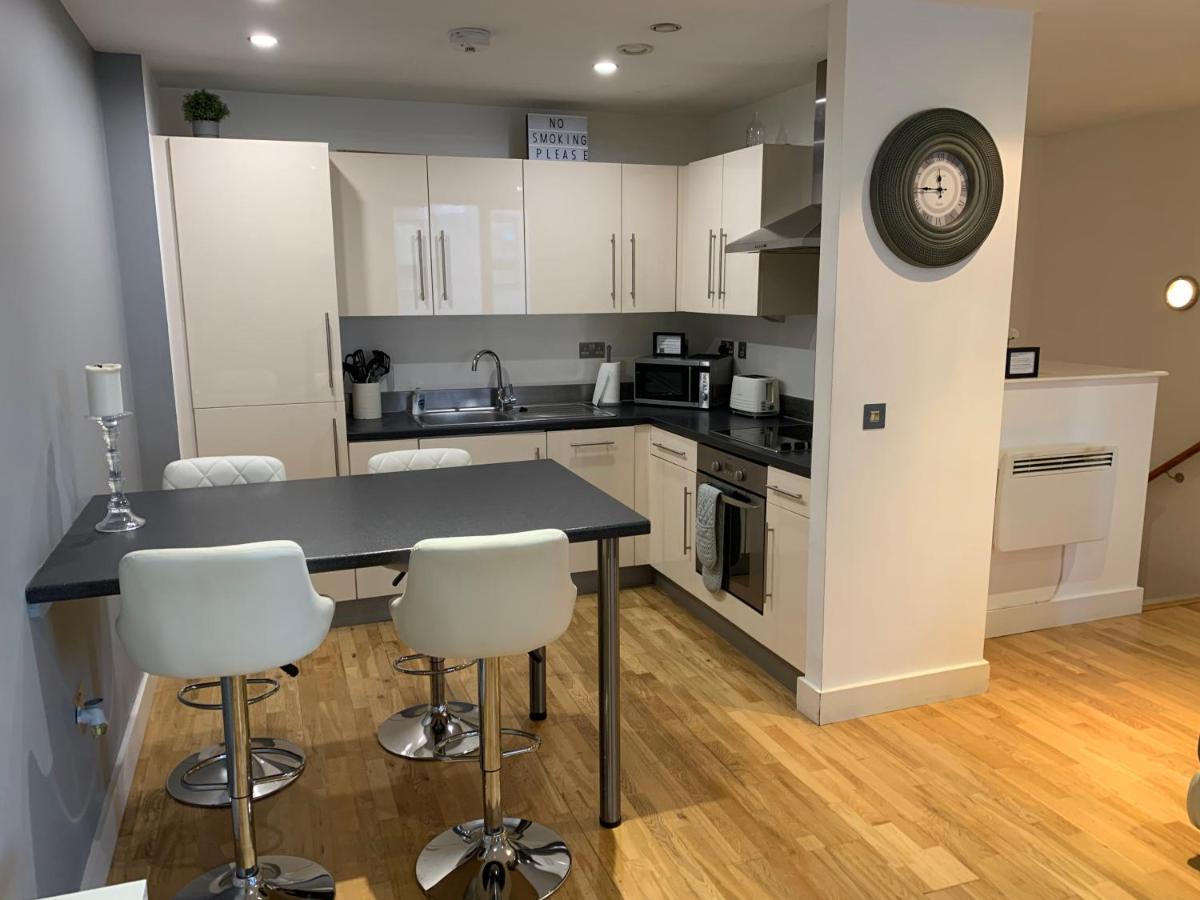 2 Bedroom Apartment - Close To Piccadilly Train Station / Edge Of The Northern Quarter Manchester Exterior foto