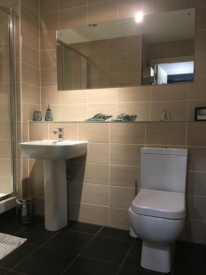 2 Bedroom Apartment - Close To Piccadilly Train Station / Edge Of The Northern Quarter Manchester Exterior foto